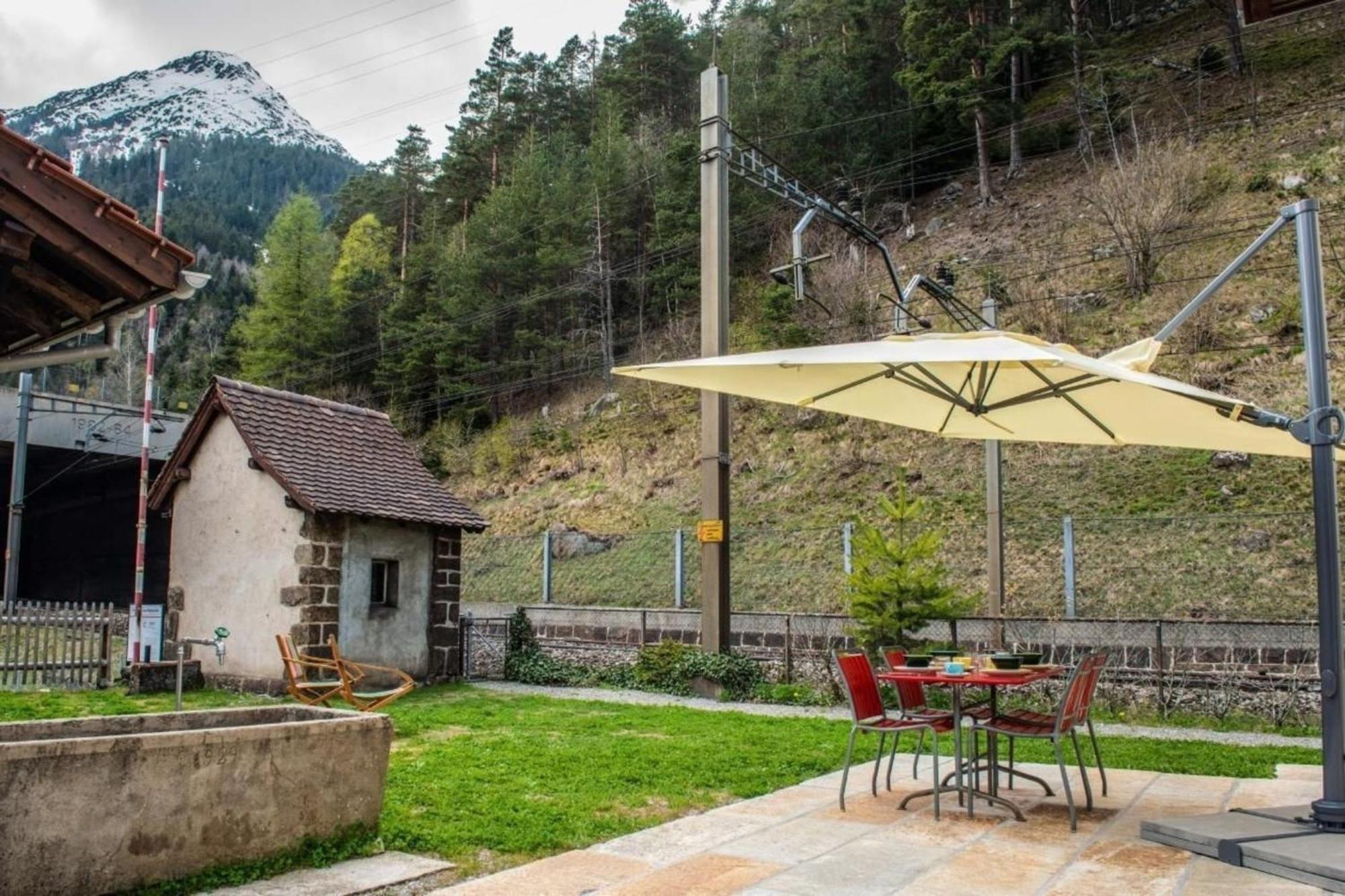 Вилла Bahnwaerterhaus Eggwald Вассен Экстерьер фото